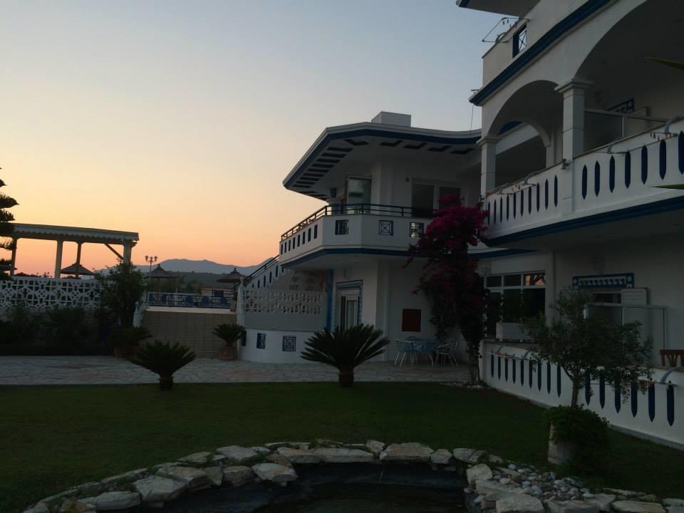 Gogas Palace Aparthotel Ammoudia Exterior foto