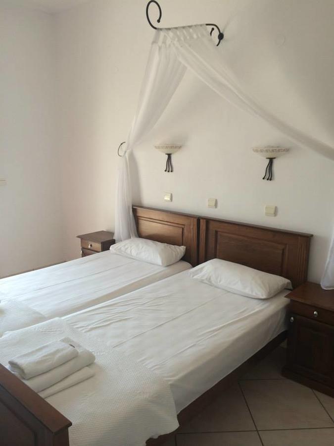 Gogas Palace Aparthotel Ammoudia Exterior foto