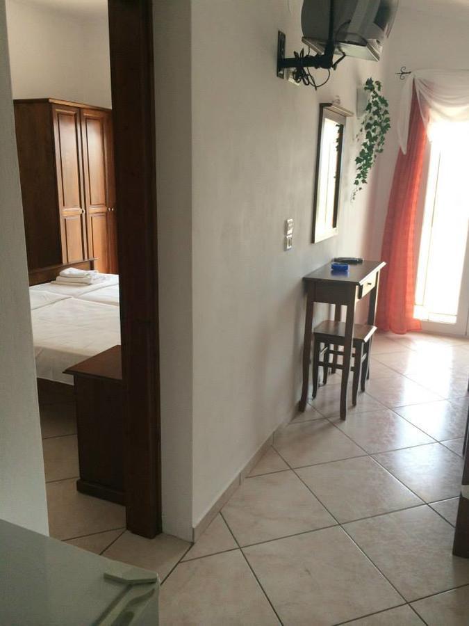 Gogas Palace Aparthotel Ammoudia Exterior foto
