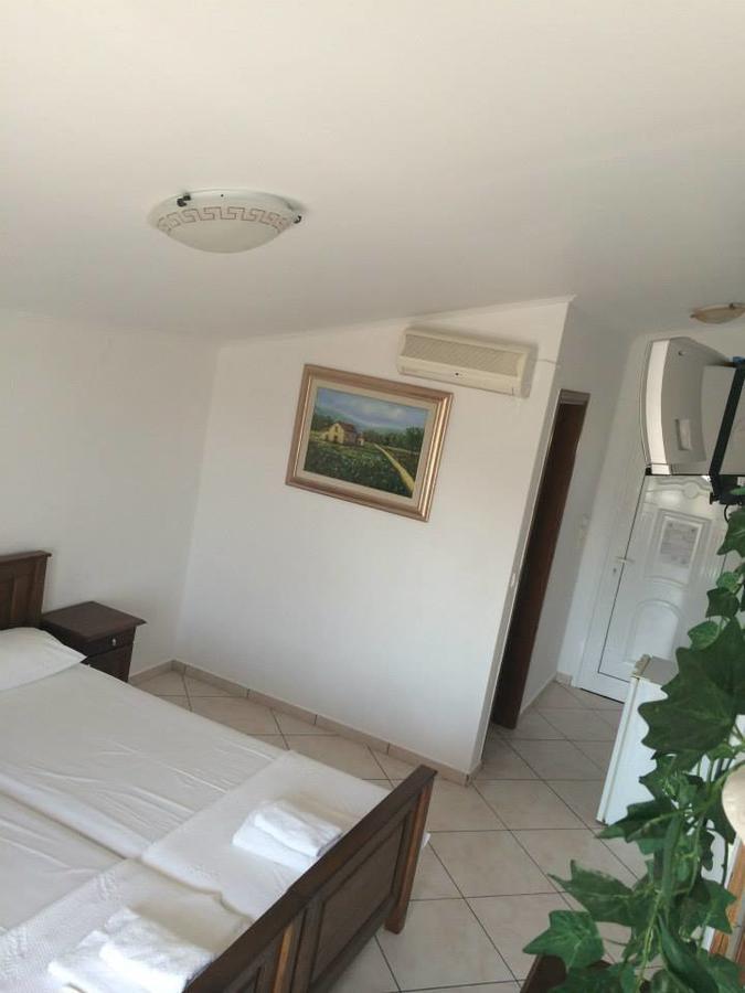 Gogas Palace Aparthotel Ammoudia Exterior foto